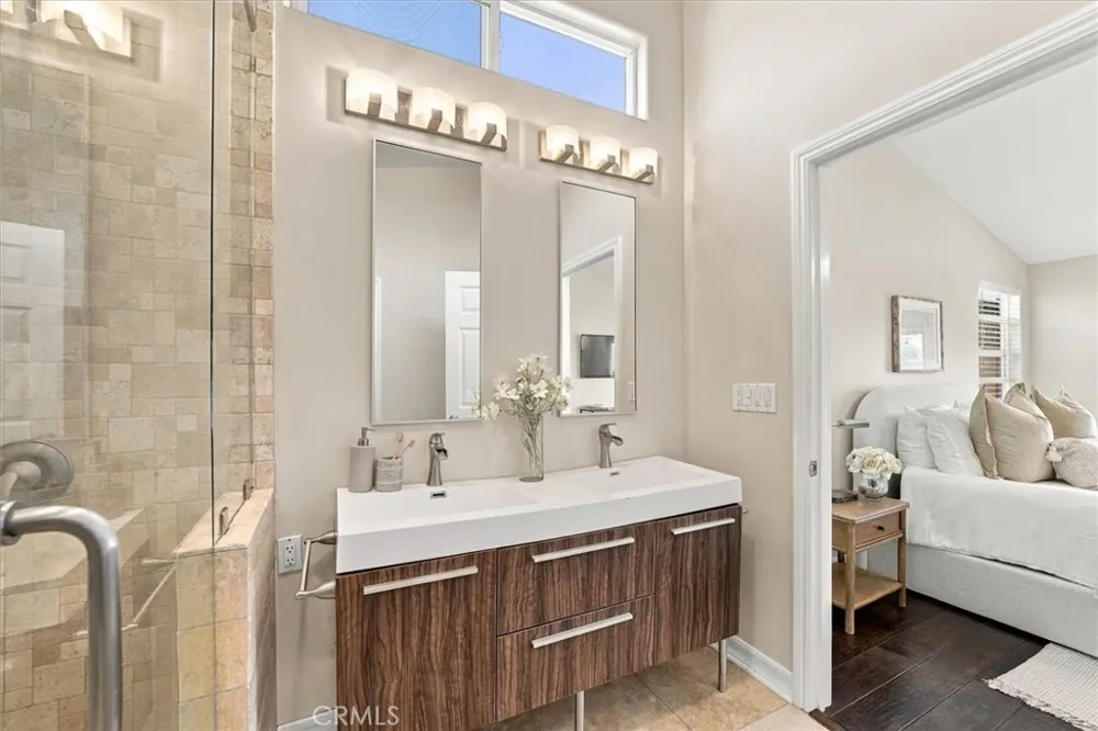 1139 23rd Manhattan Beach, CA 90266