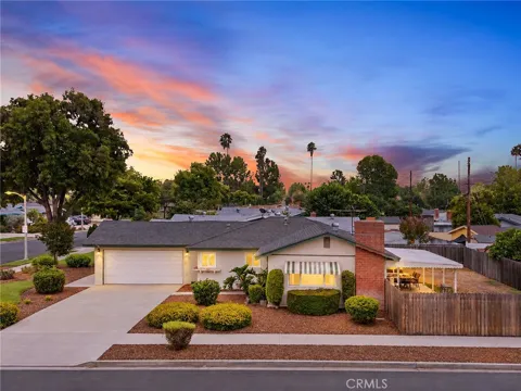 4386 Toyon Road