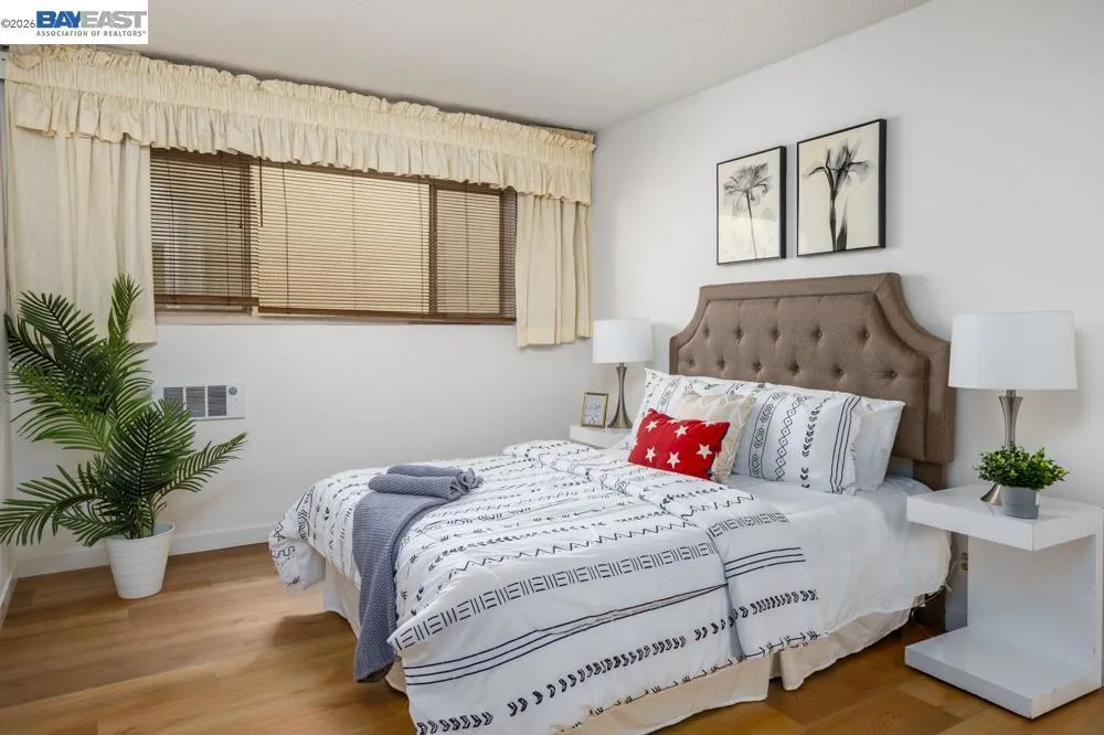 2137 Otis Dr #204 Alameda, CA 94501
