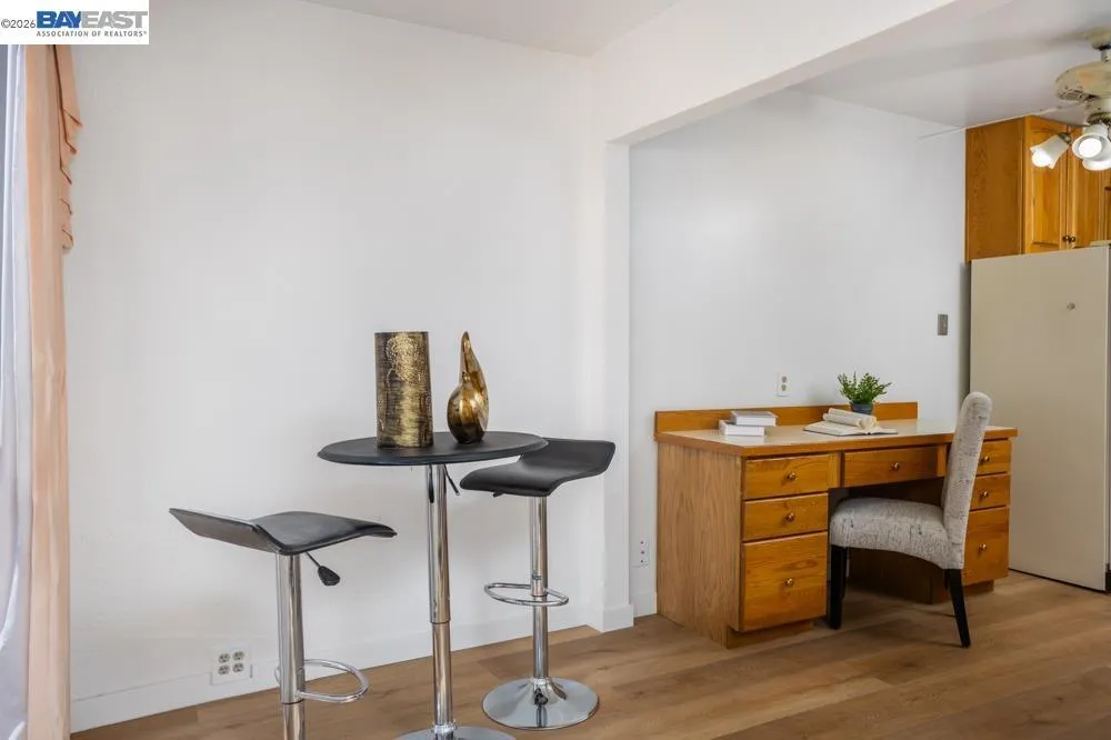 2137 Otis Dr #204 Alameda, CA 94501
