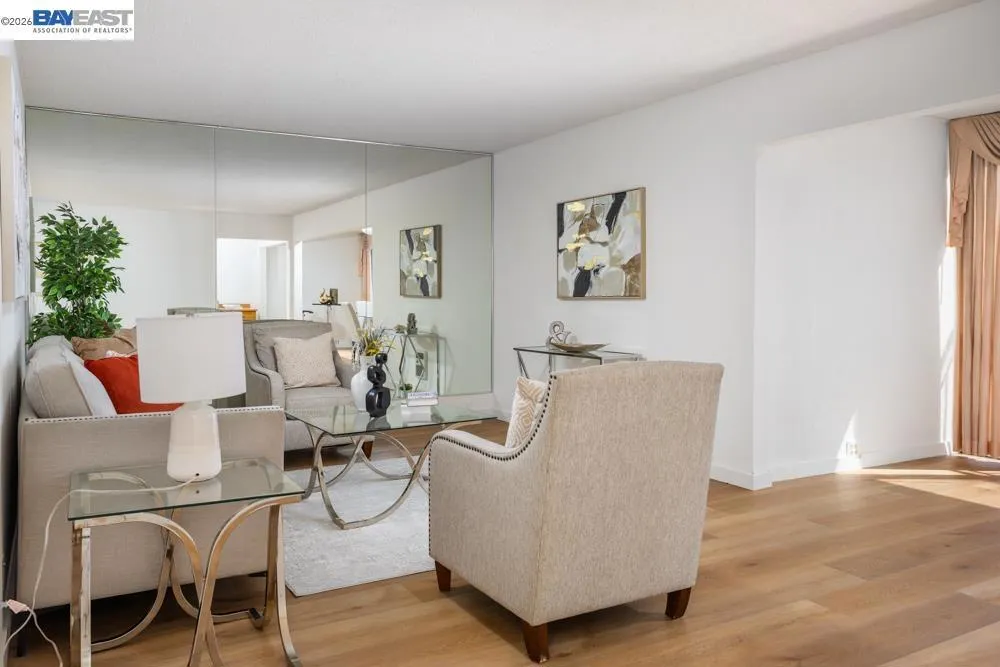 2137 Otis Dr #204 Alameda, CA 94501