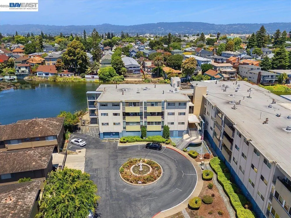 2137 Otis Dr #204 Alameda, CA 94501
