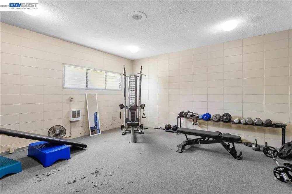 2137 Otis Dr #204 Alameda, CA 94501