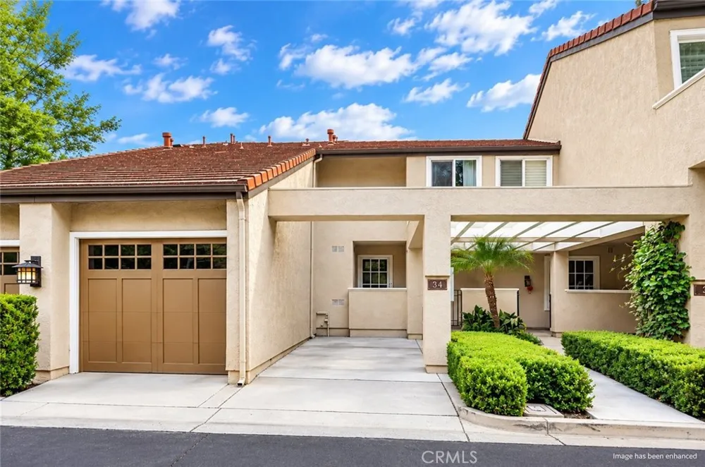 34 Stanford Court Irvine, CA 92612