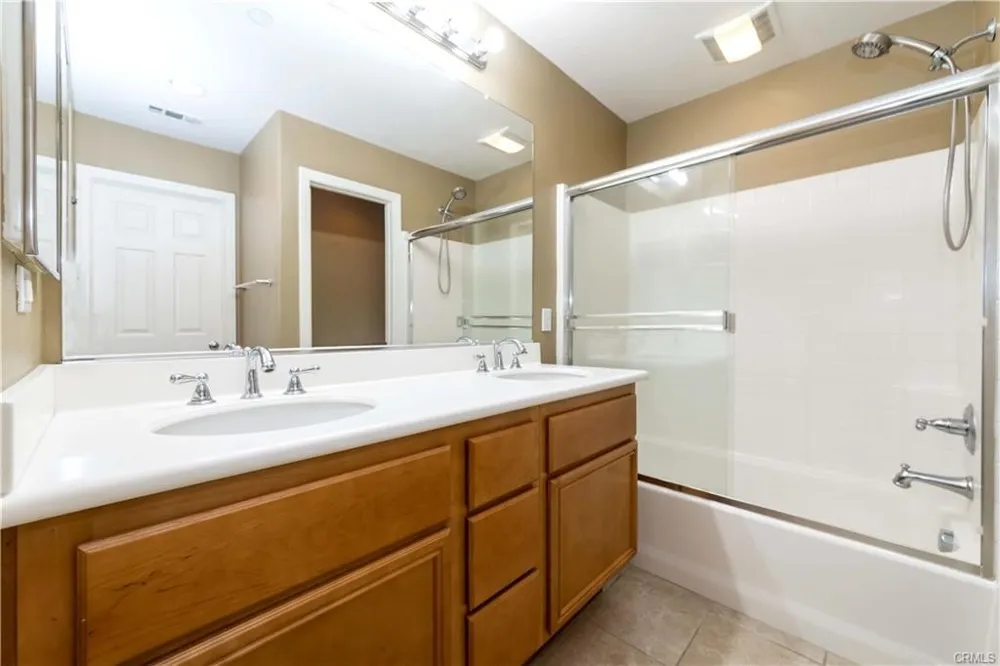 36 Trailing Vine Irvine, CA 92602