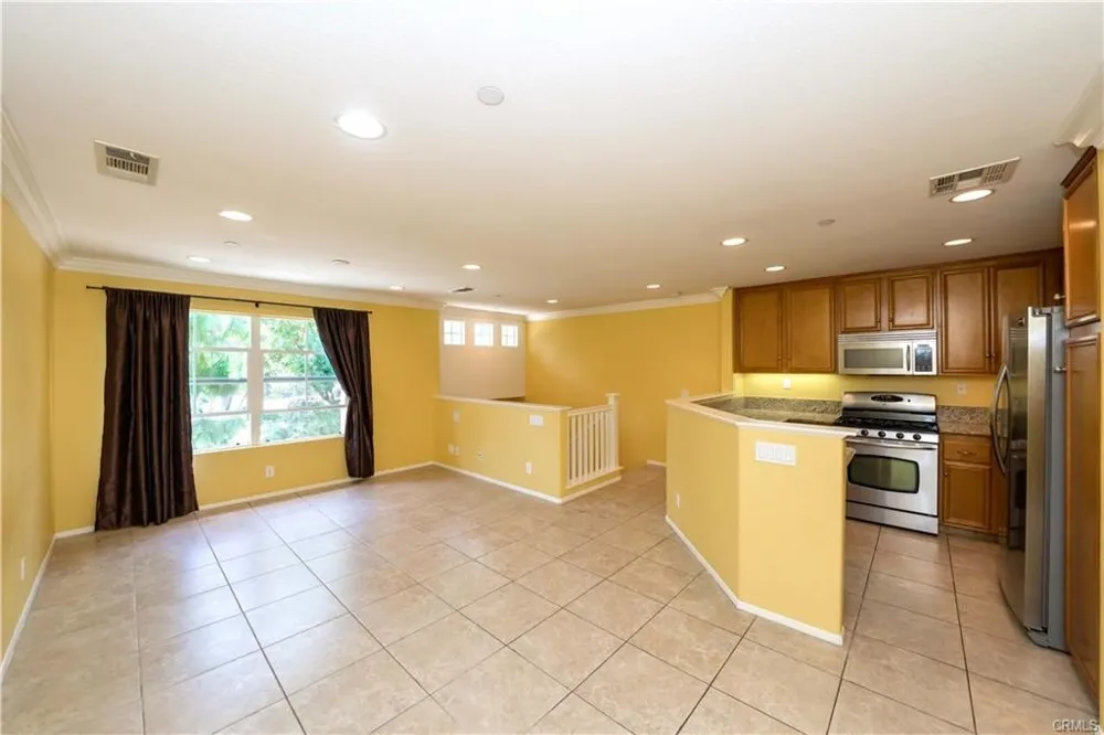 36 Trailing Vine Irvine, CA 92602