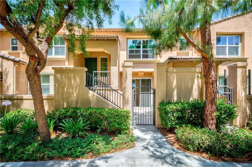 36 Trailing Vine Irvine, CA 92602