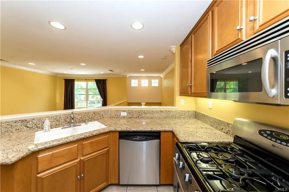36 Trailing Vine Irvine, CA 92602