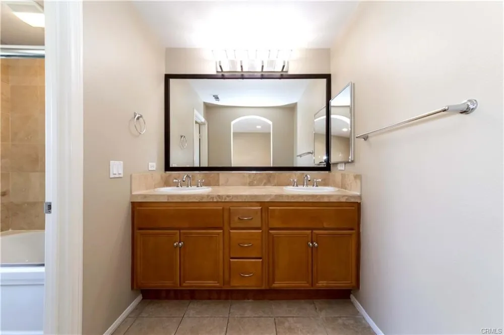 36 Trailing Vine Irvine, CA 92602