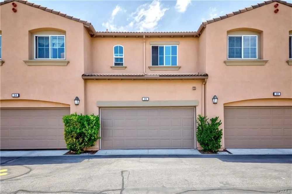36 Trailing Vine Irvine, CA 92602