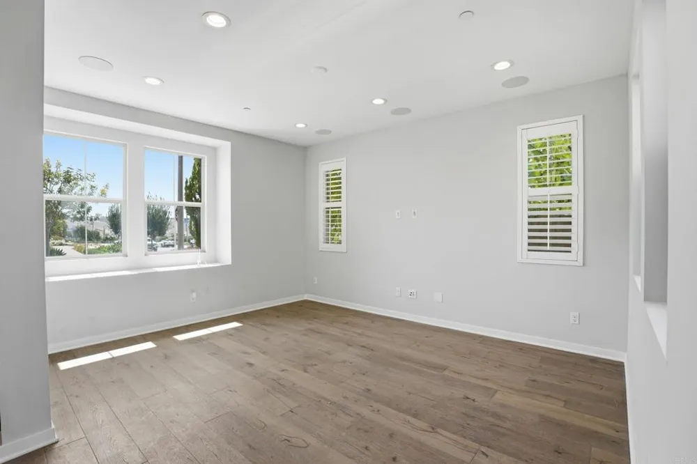 951 Camino Aldea Chula Vista, CA 91913