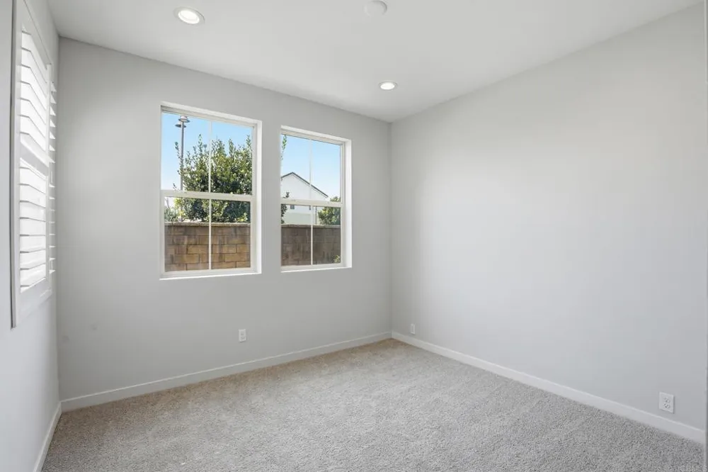 951 Camino Aldea Chula Vista, CA 91913