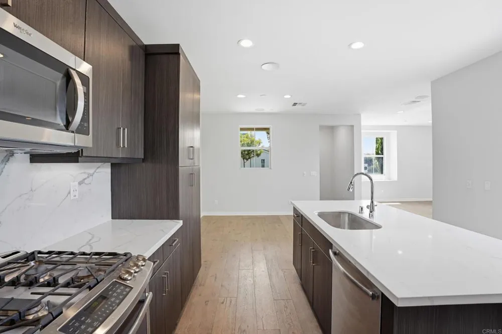 951 Camino Aldea Chula Vista, CA 91913