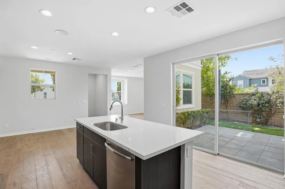 951 Camino Aldea Chula Vista, CA 91913