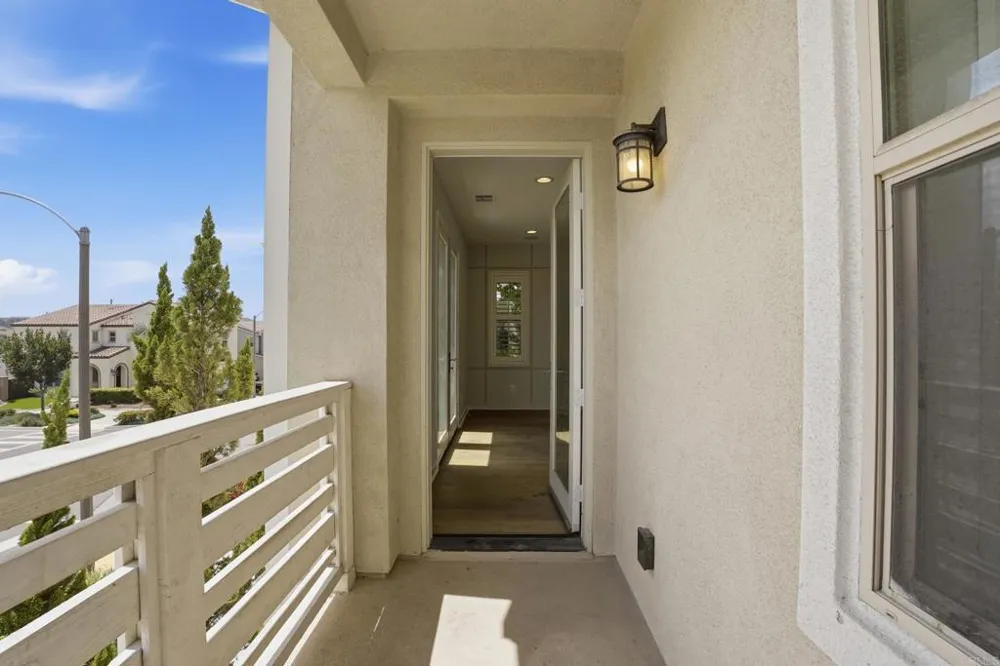 951 Camino Aldea Chula Vista, CA 91913