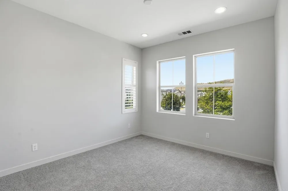 951 Camino Aldea Chula Vista, CA 91913