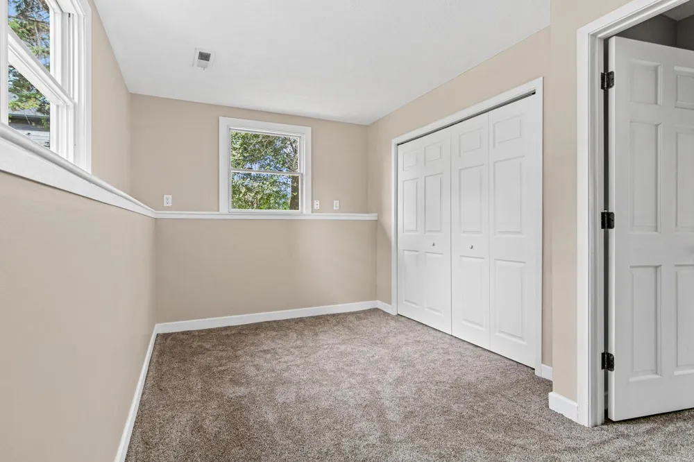 1355 Eide Circle Arden Hills, MN 55112