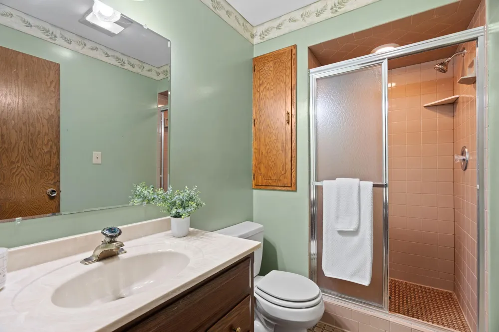 4135 Shirlee Lane S Shoreview, MN 55126
