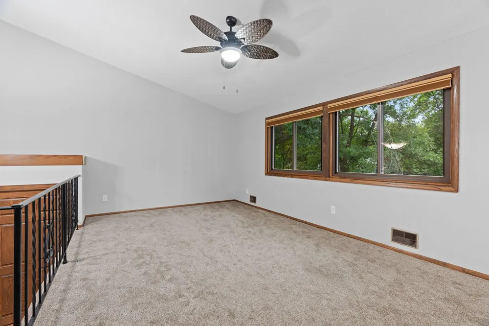 4135 Shirlee Lane S Shoreview, MN 55126