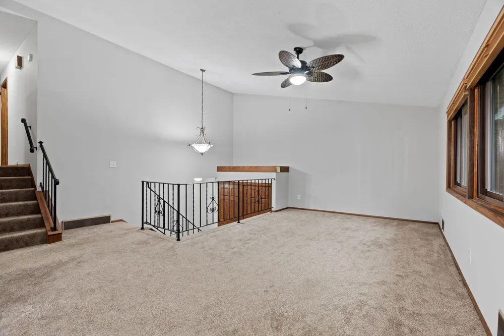 4135 Shirlee Lane S Shoreview, MN 55126