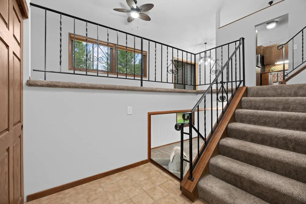4135 Shirlee Lane S Shoreview, MN 55126