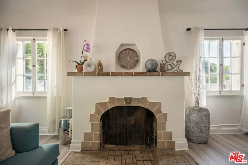 1917 Eden Avenue Glendale, CA 91206