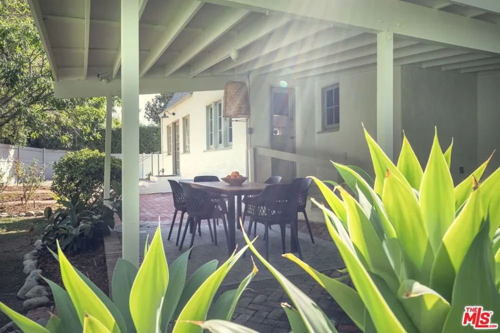 1917 Eden Avenue Glendale, CA 91206