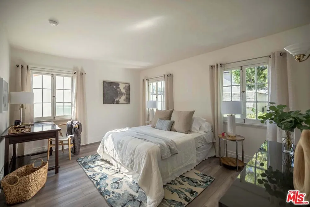 1917 Eden Avenue Glendale, CA 91206