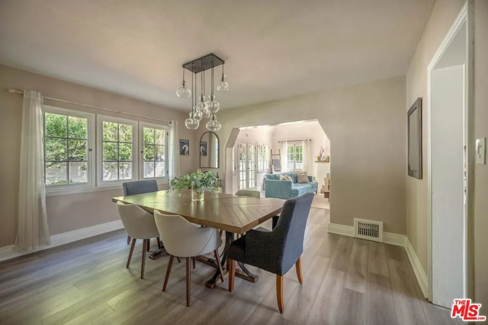 1917 Eden Avenue Glendale, CA 91206