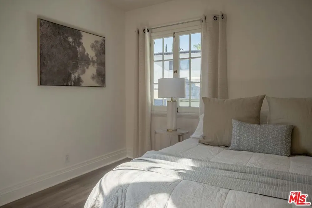 1917 Eden Avenue Glendale, CA 91206