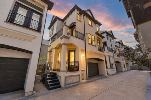 1506 W 23rd Street #B