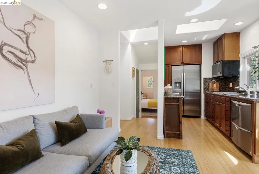 5430 Estates DR Oakland, CA 94618