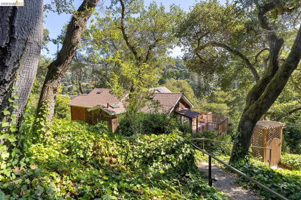 5430 Estates DR Oakland, CA 94618