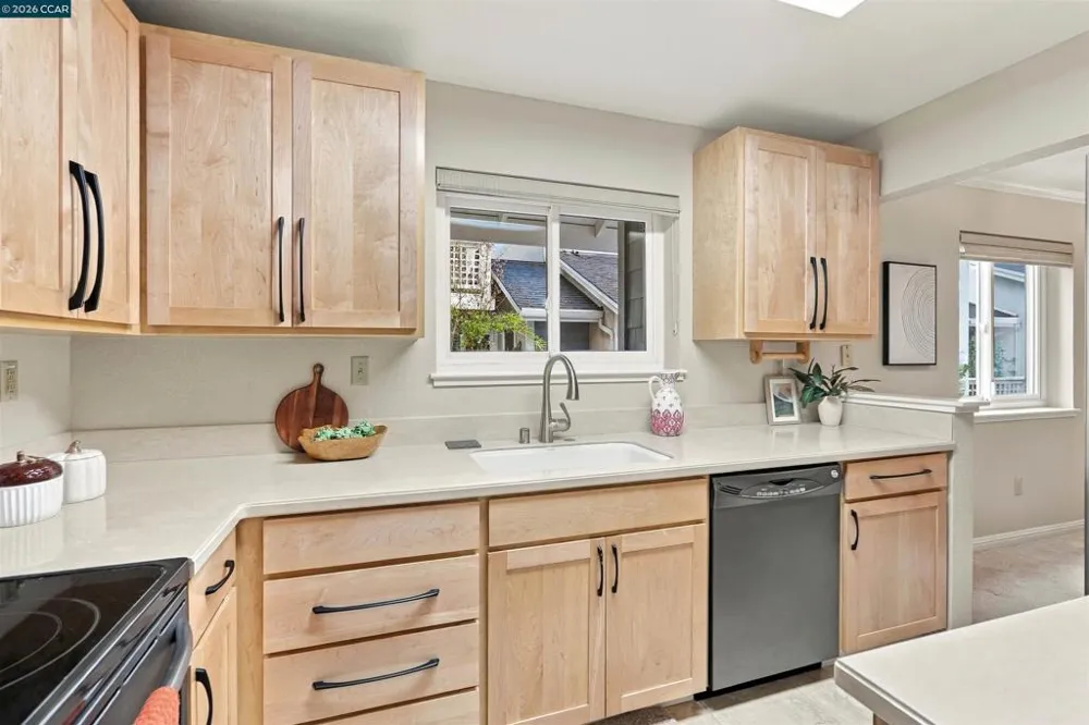 1298 Walden #200 Walnut Creek, CA 94597