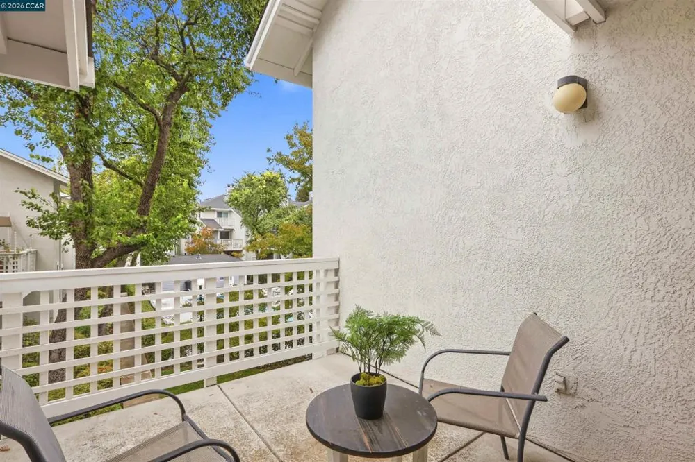 1298 Walden #200 Walnut Creek, CA 94597