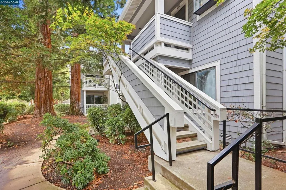 1298 Walden #200 Walnut Creek, CA 94597