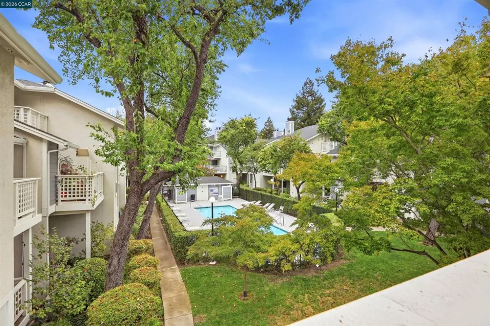 1298 Walden #200 Walnut Creek, CA 94597