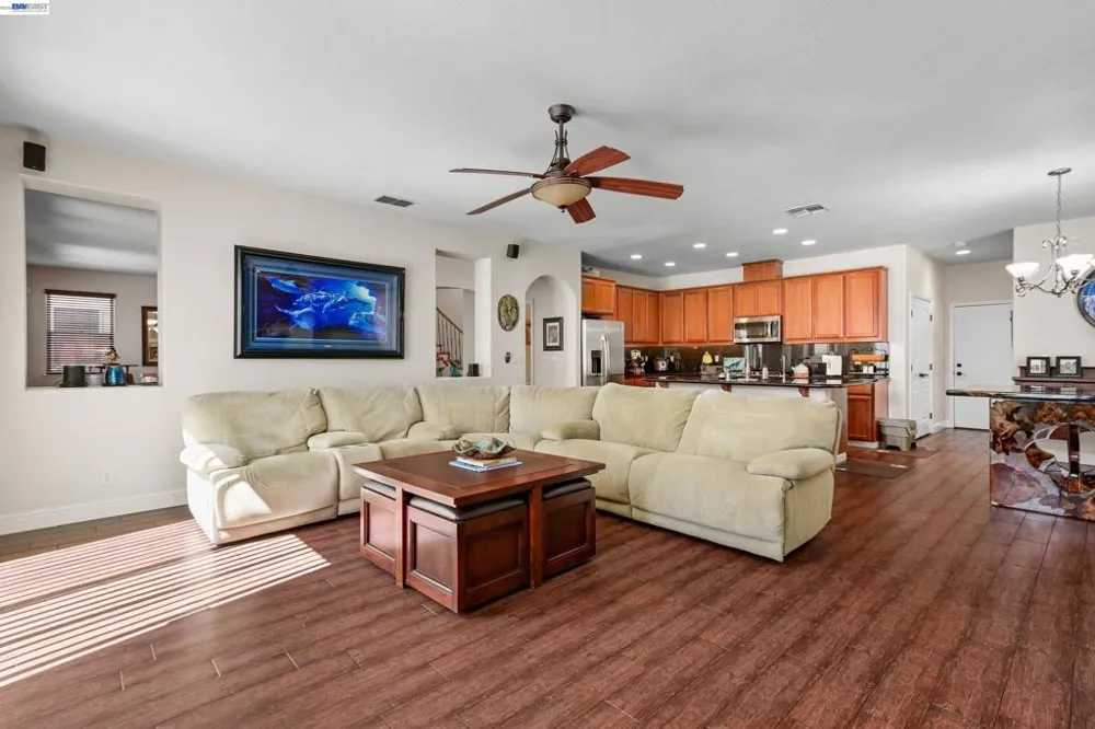 1434 Olivia Ct Tracy, CA 95377
