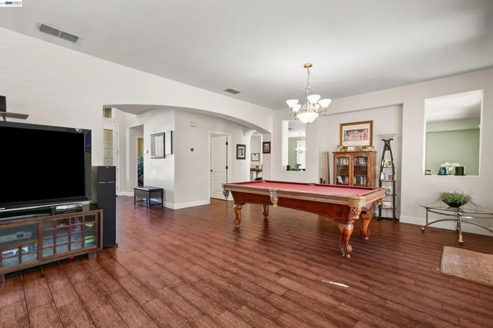 1434 Olivia Ct Tracy, CA 95377