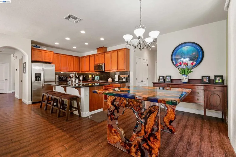 1434 Olivia Ct Tracy, CA 95377
