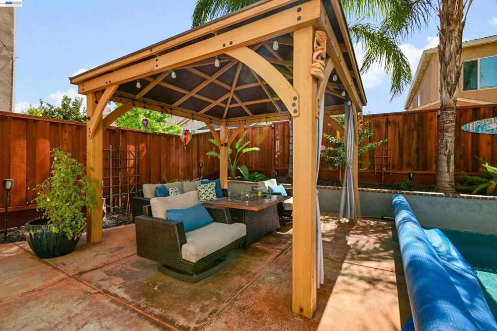 1434 Olivia Ct Tracy, CA 95377