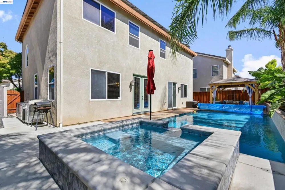 1434 Olivia Ct Tracy, CA 95377