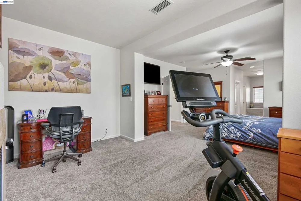 1434 Olivia Ct Tracy, CA 95377
