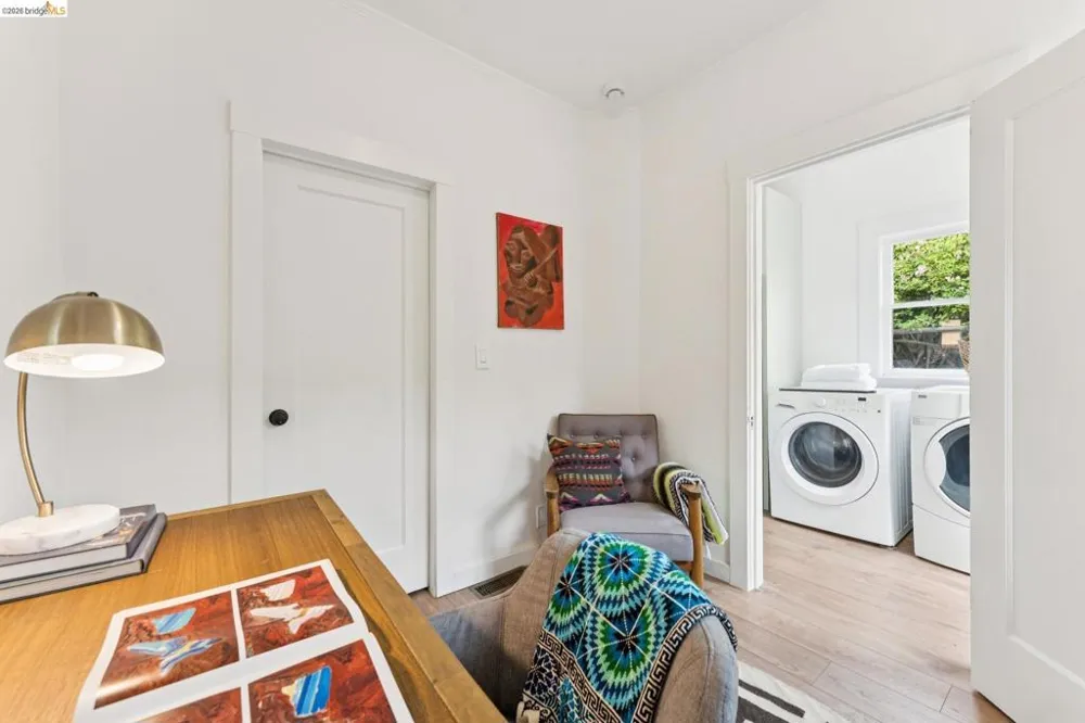 1262 Excelsior Oakland, CA 94610