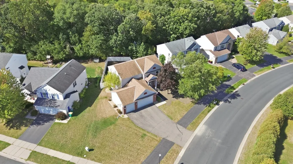1560 Oakbrooke Terrace Eagan, MN 55122