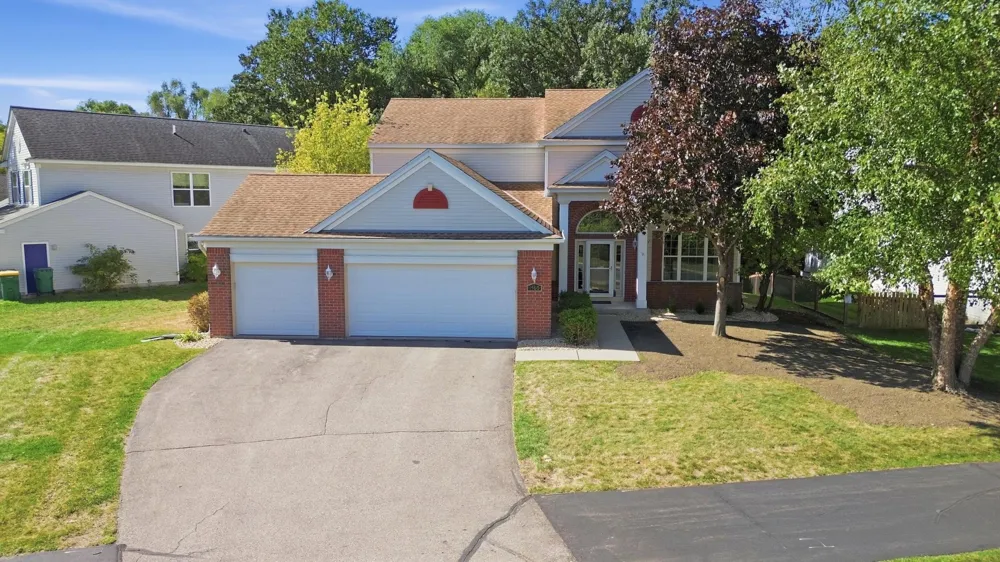 1560 Oakbrooke Terrace Eagan, MN 55122
