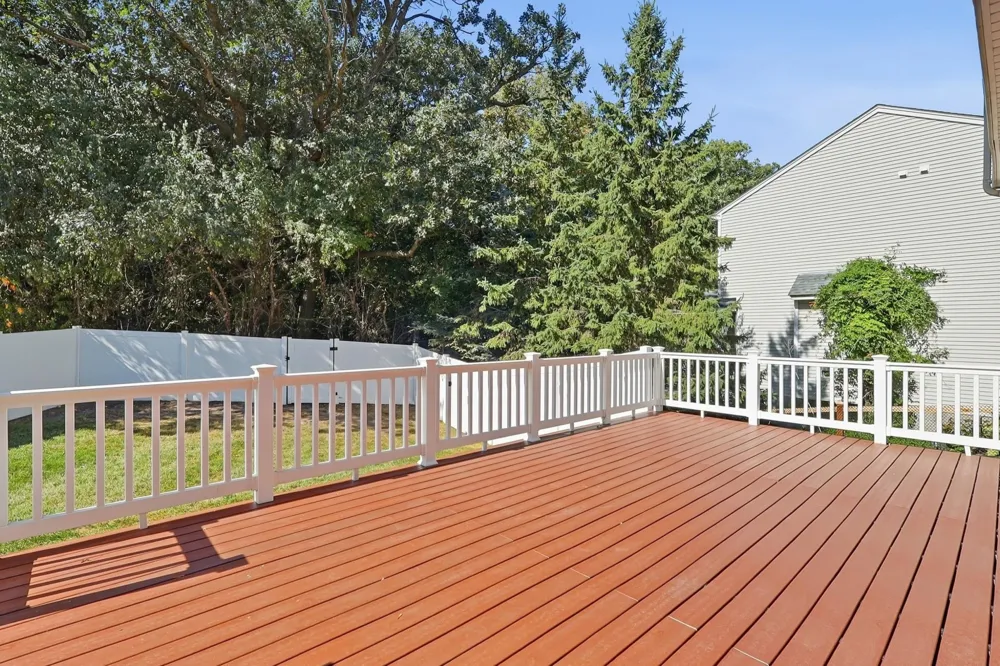 1560 Oakbrooke Terrace Eagan, MN 55122