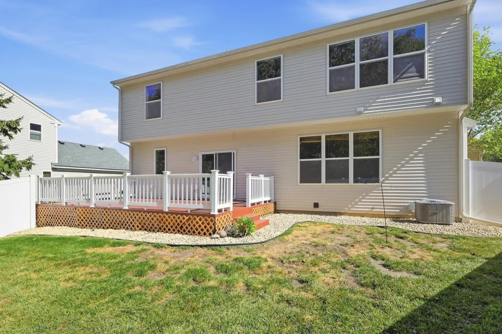 1560 Oakbrooke Terrace Eagan, MN 55122
