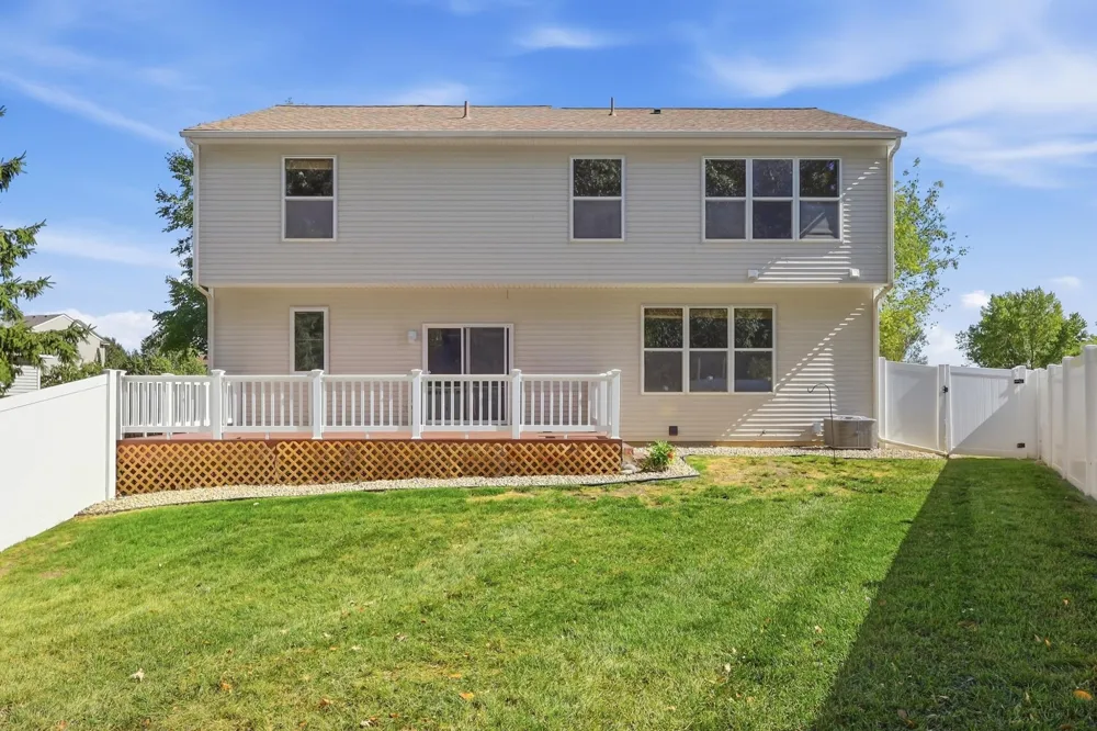 1560 Oakbrooke Terrace Eagan, MN 55122