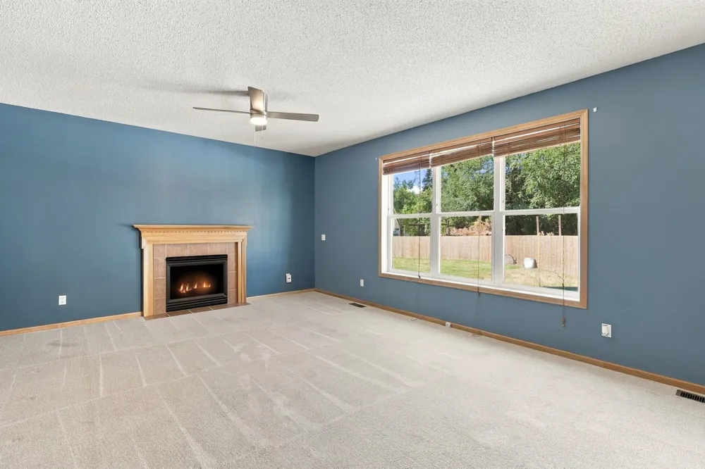 1560 Oakbrooke Terrace Eagan, MN 55122